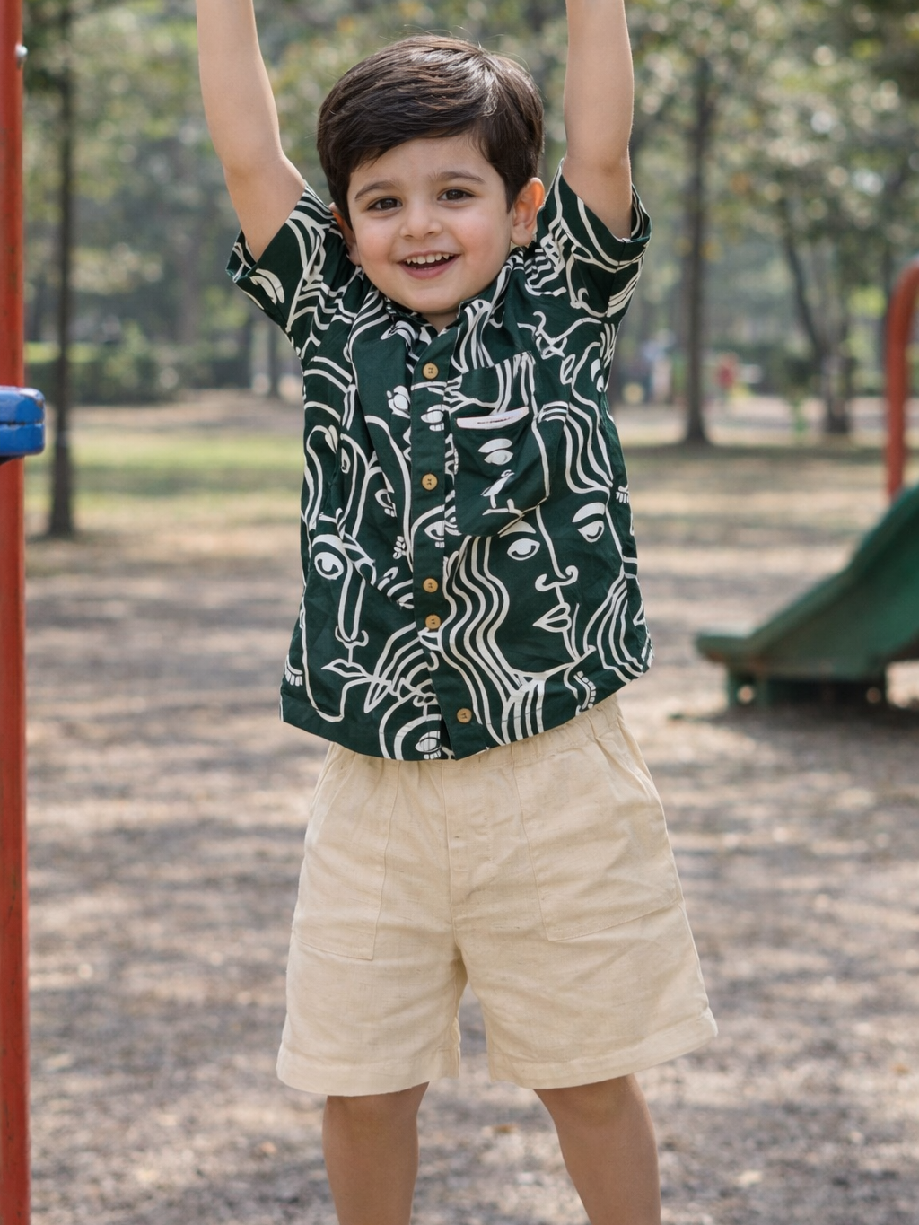 Green Faces Kids Shorts Set