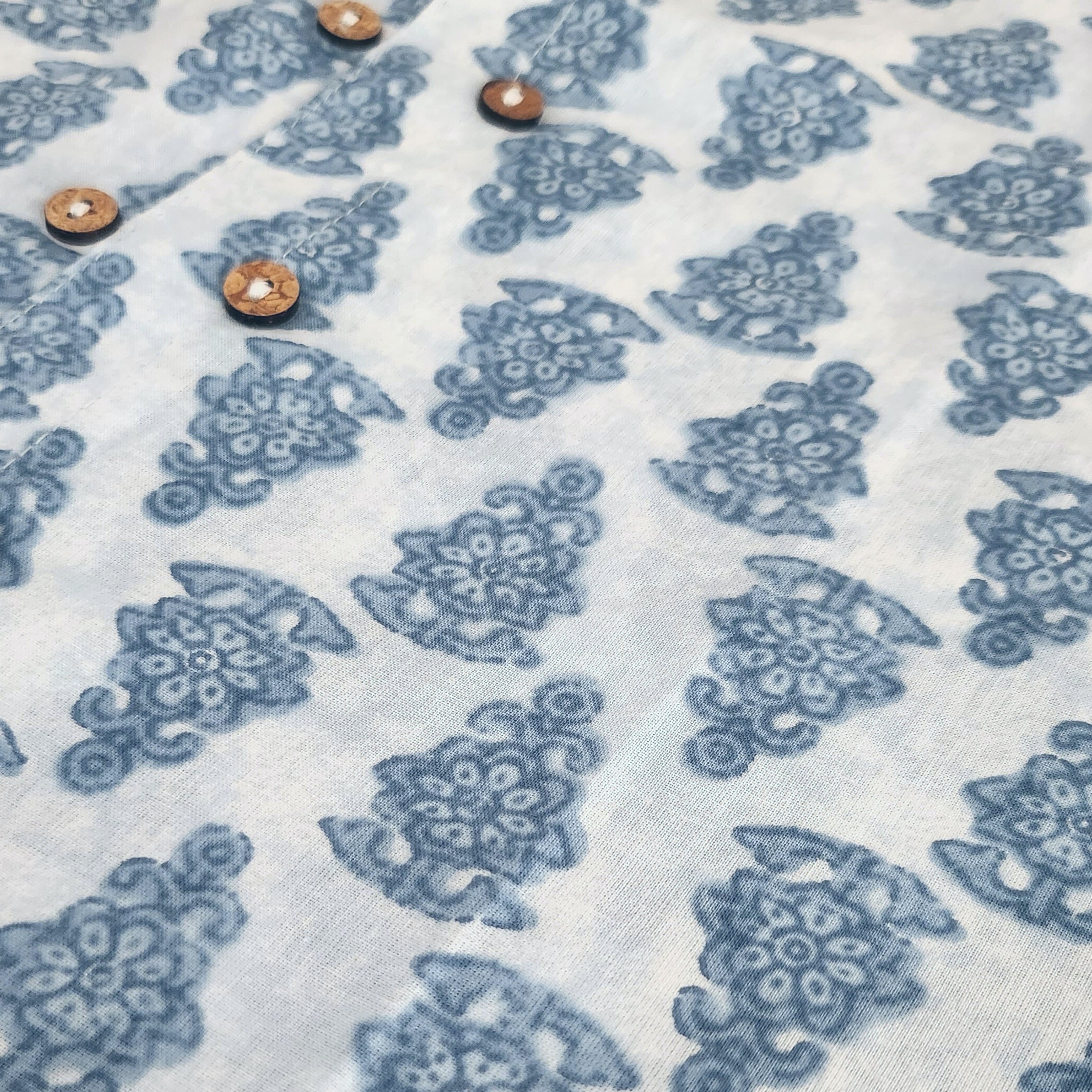 Boys White Motif Full Sleeves Mandarin Collar Double Button Shirt