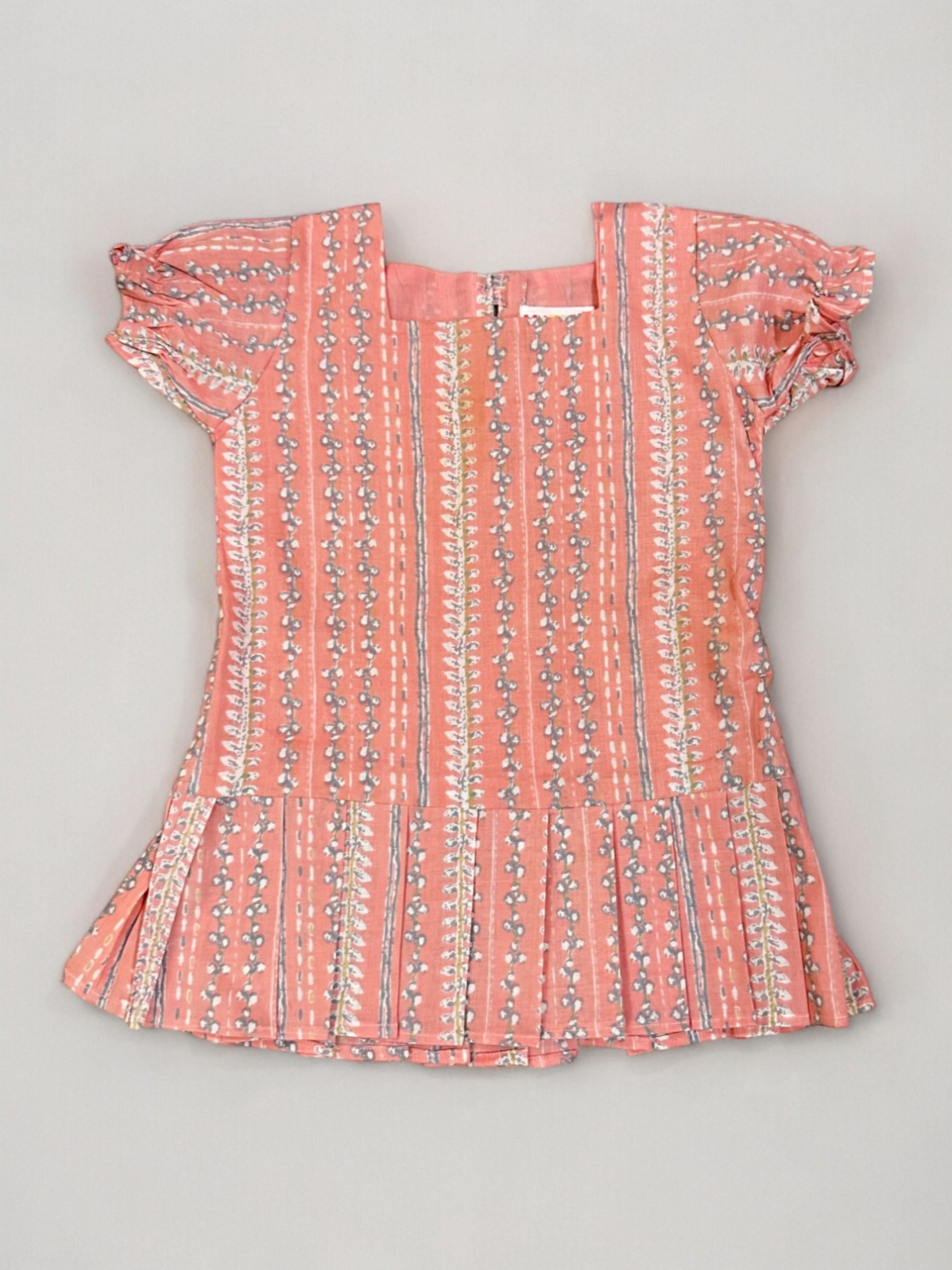 Girls Peach Balloon Sleeves Knife Pleated Dress