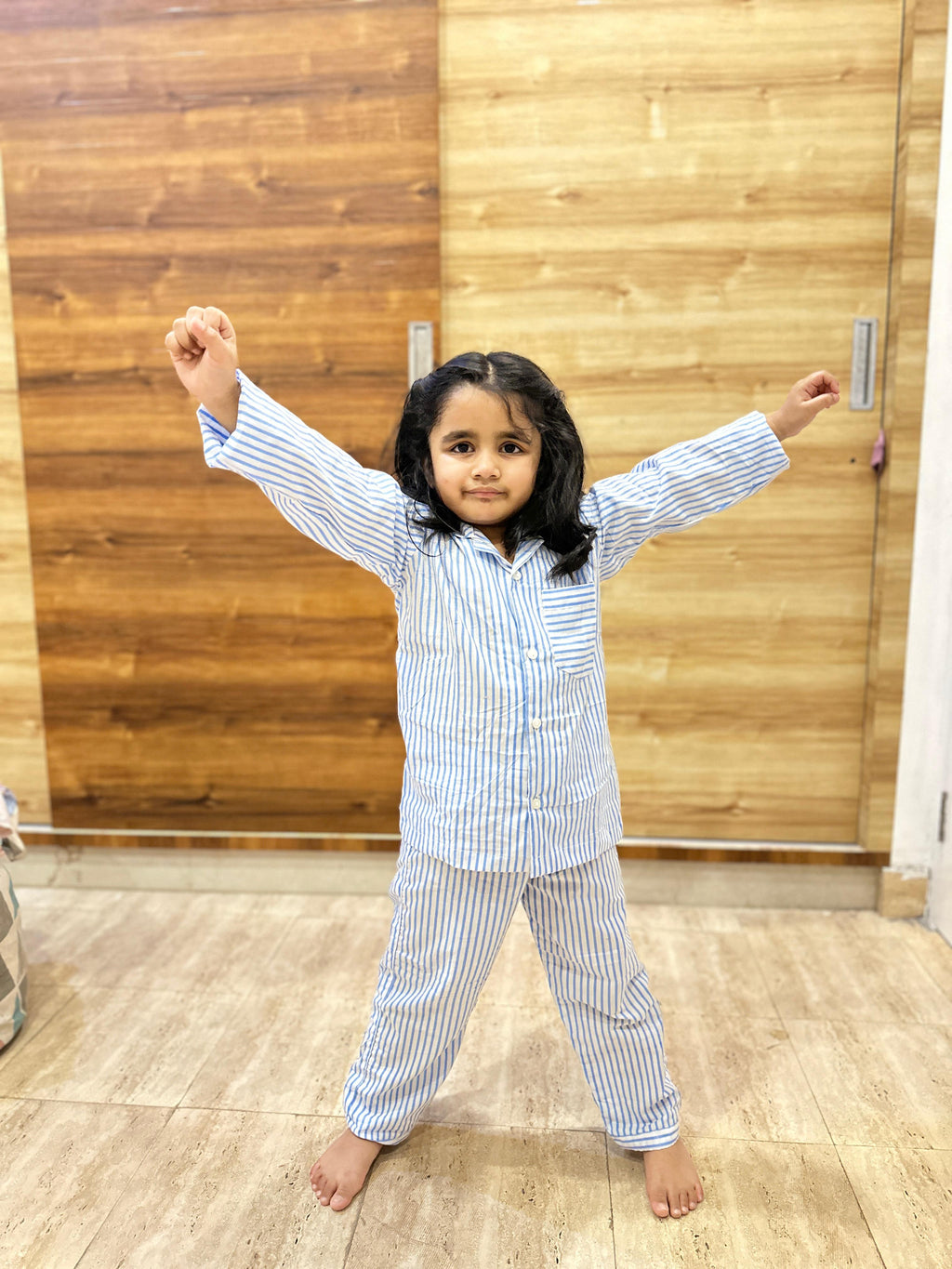 Kids White Blue Linear Night Set