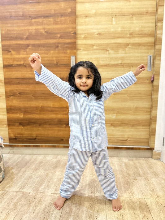 Kids White Blue Linear Night Set